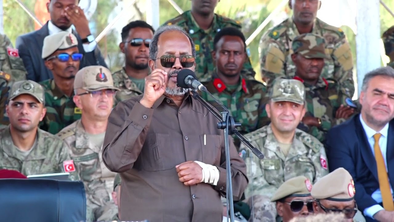 Madaxweynaha JFS oo ka qaybgalay munaasabad lagu dhaarinayey Cutubyo ka tirsan Ciidanka Gorgor