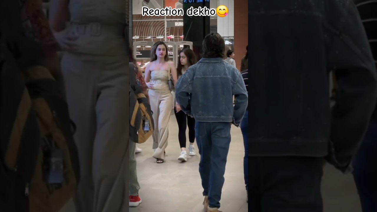 ✨ Girls Reaction 😋 On Bollywood Romantic Song ❤️ #viral #shortsfeed
