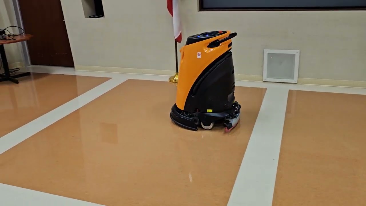 Taski Ecobot 50 docking