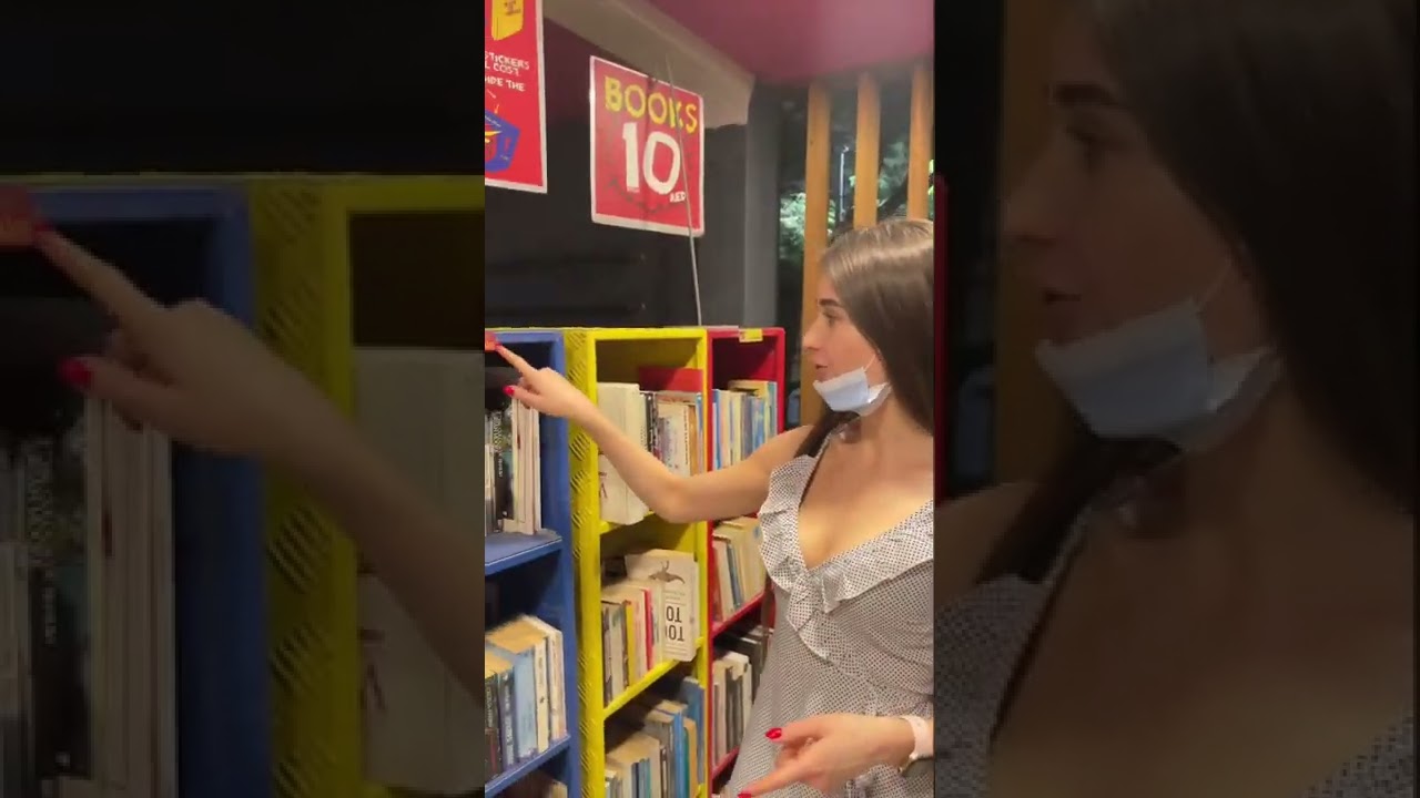 Dubai street library