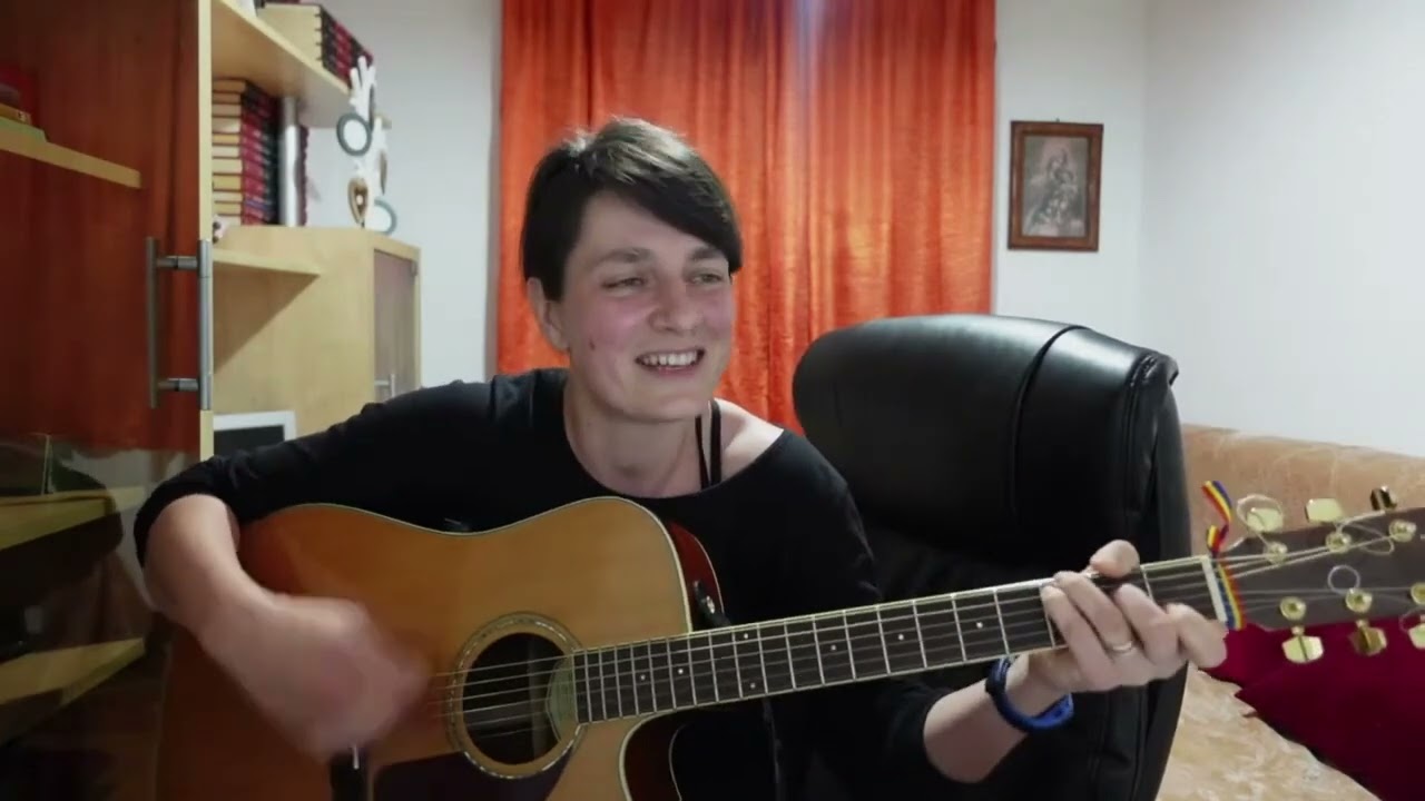Ana Teodora - M-a tinut mama acasa  |  Cantec de munte