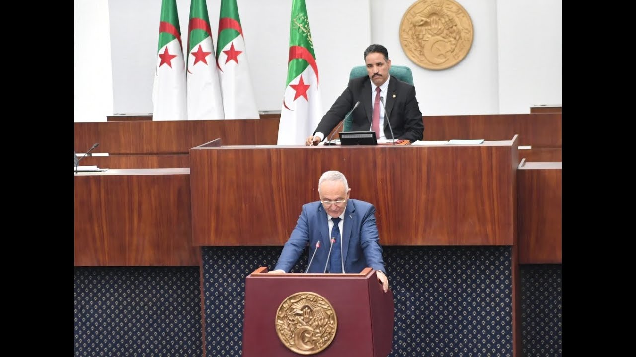 وزير المالية يجيب عن انشغالات النواب بخصوص مشروع القانون المتعلق بقواعد المحاسبة العمومية