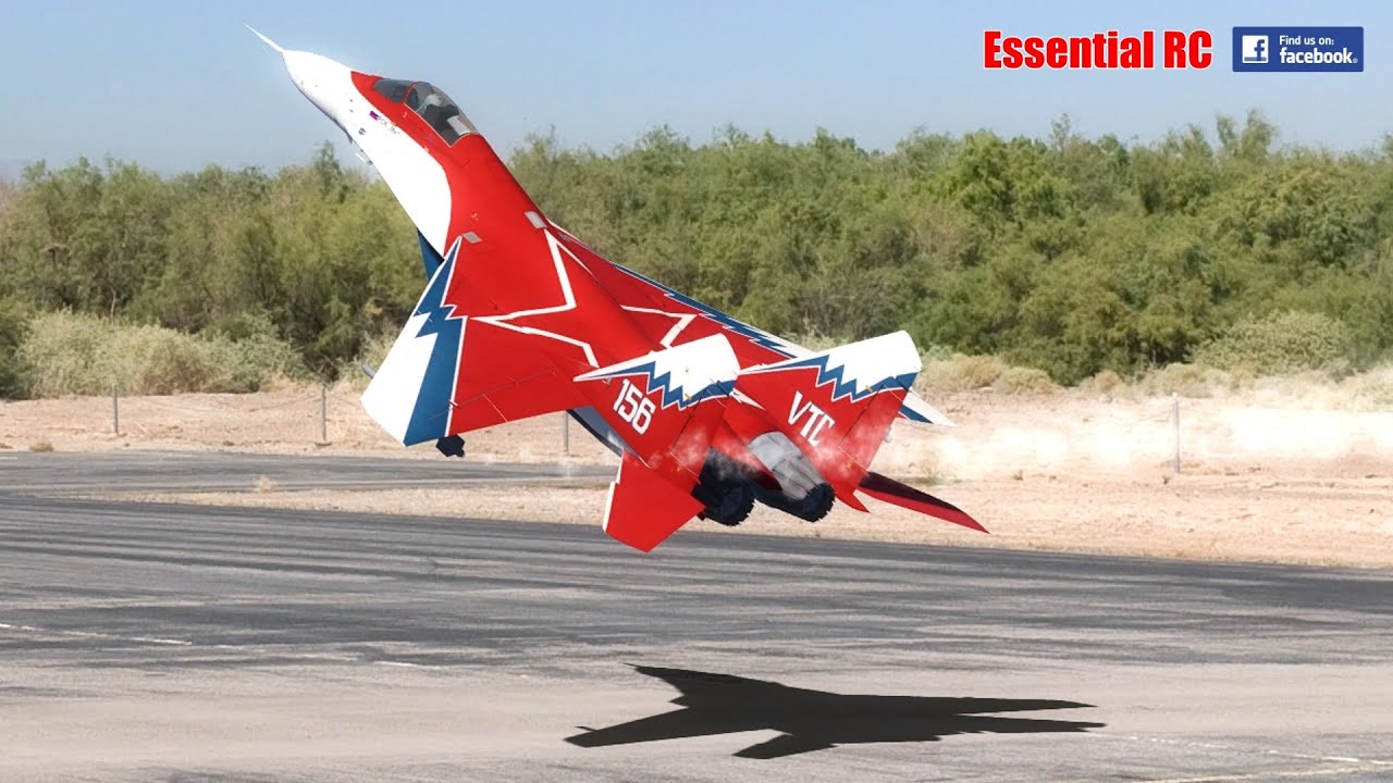 SPECTACULAR Soviet Mikoyan MiG-29 OVT VECTORED THRUST Demo