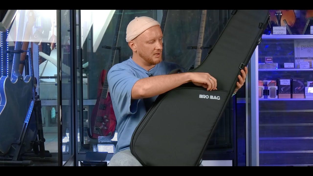 Внутри чехла BRO BAG. Большой обзор чехлов для гитары серии PRO.