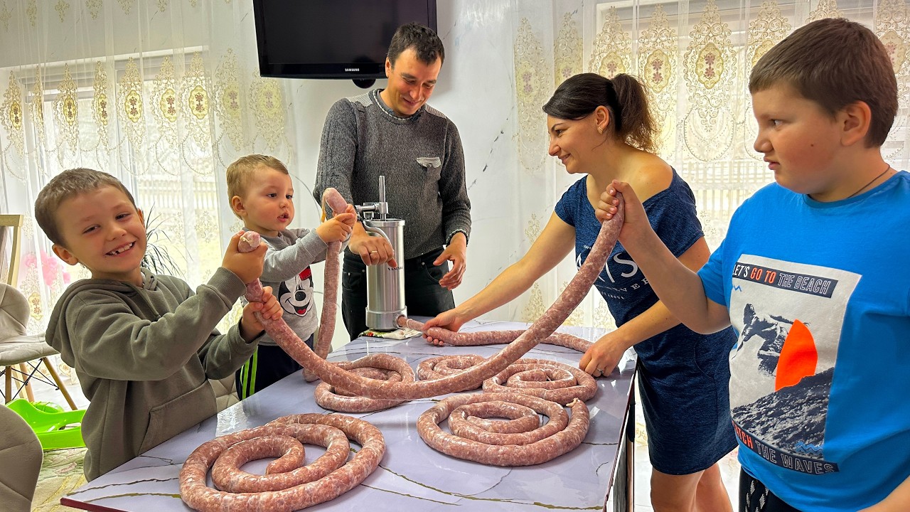 Carpathian Family Life 🏔️ Making Homemade Smoked Sausage & Cooking Borscht | Rural Life in Ukraine