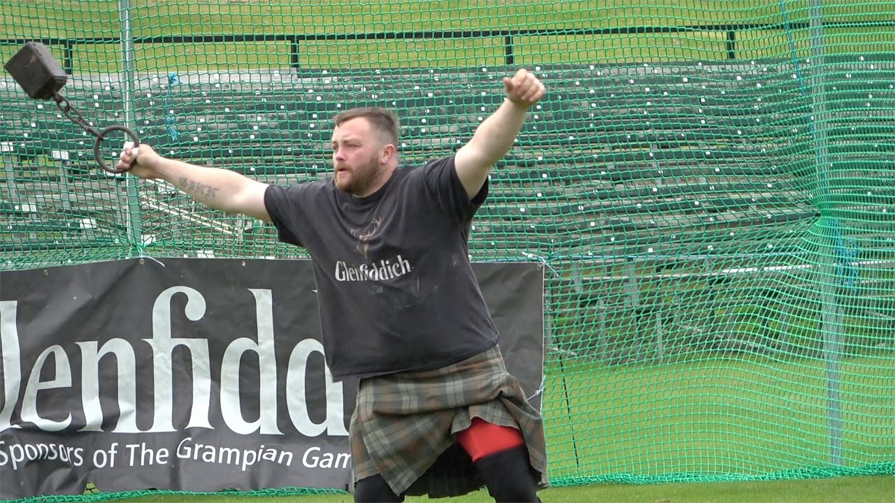 Чемпионы турнира Scottish Heavy соревнуются на 