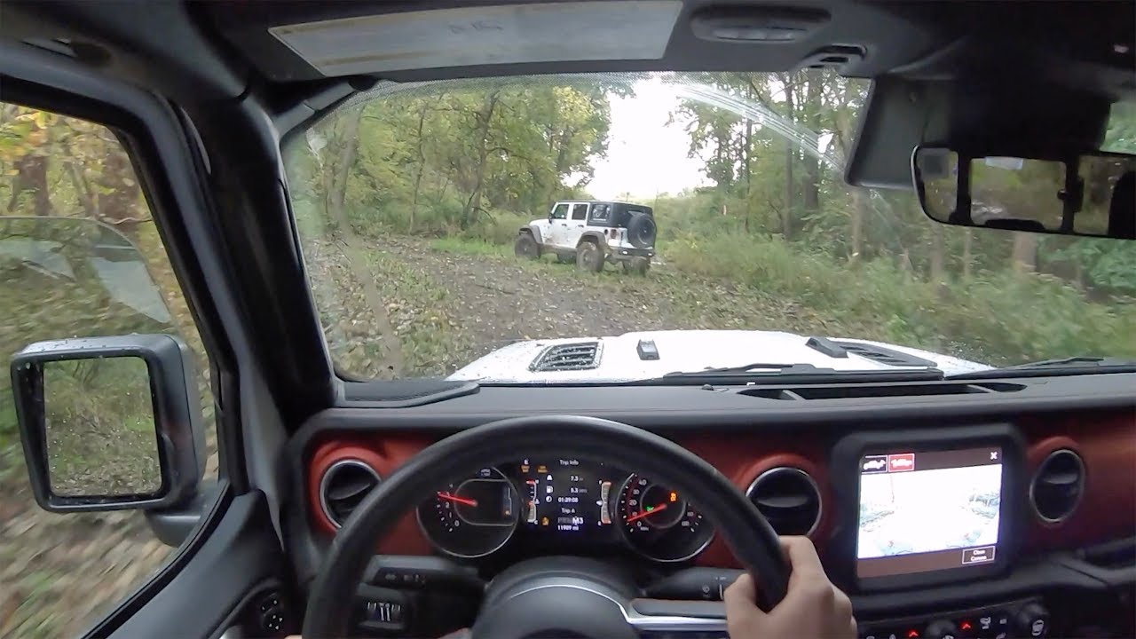2020 Jeep Gladiator Rubicon 4x4 - POV Test Drive (Binaural Audio)