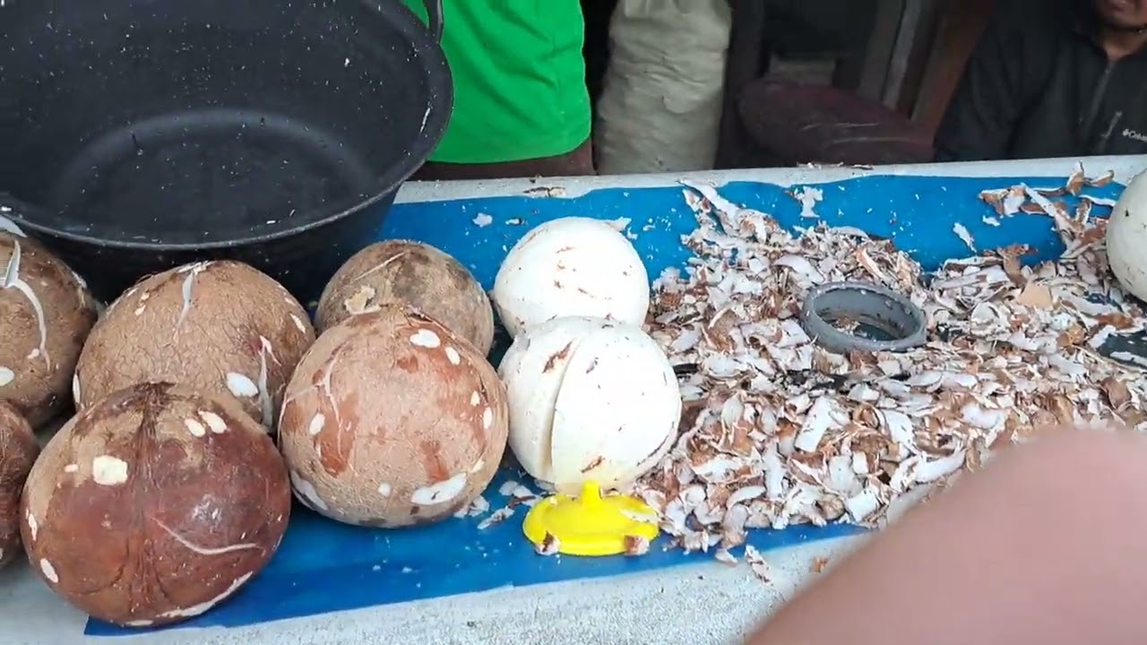 beli 3 kelapa parut Rp.21.000
