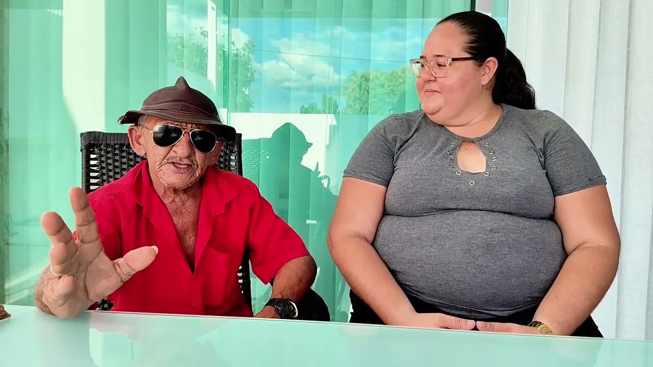 CIT&Otilde;E IRM&Atilde;O DE TIRINGA CONTA COMO FOI SUA BRIGA COM O PORCO ESPINHO.