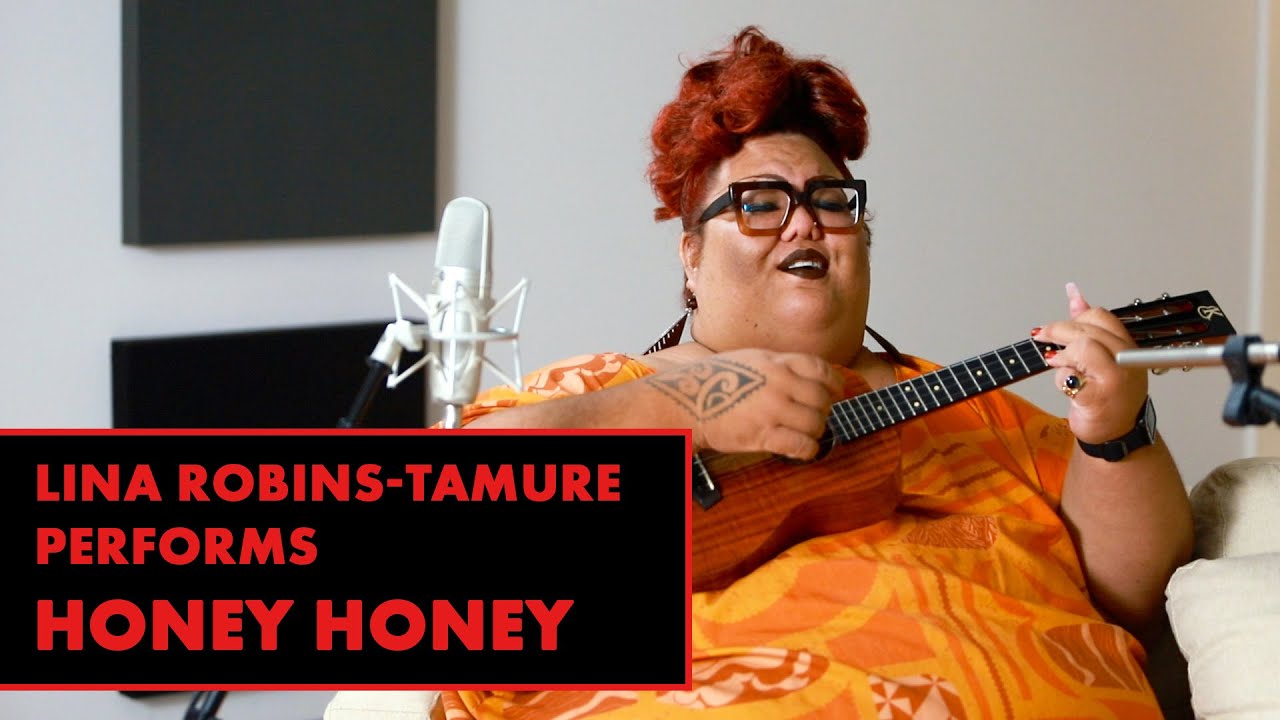 Lina Robins-Tamure Performs 