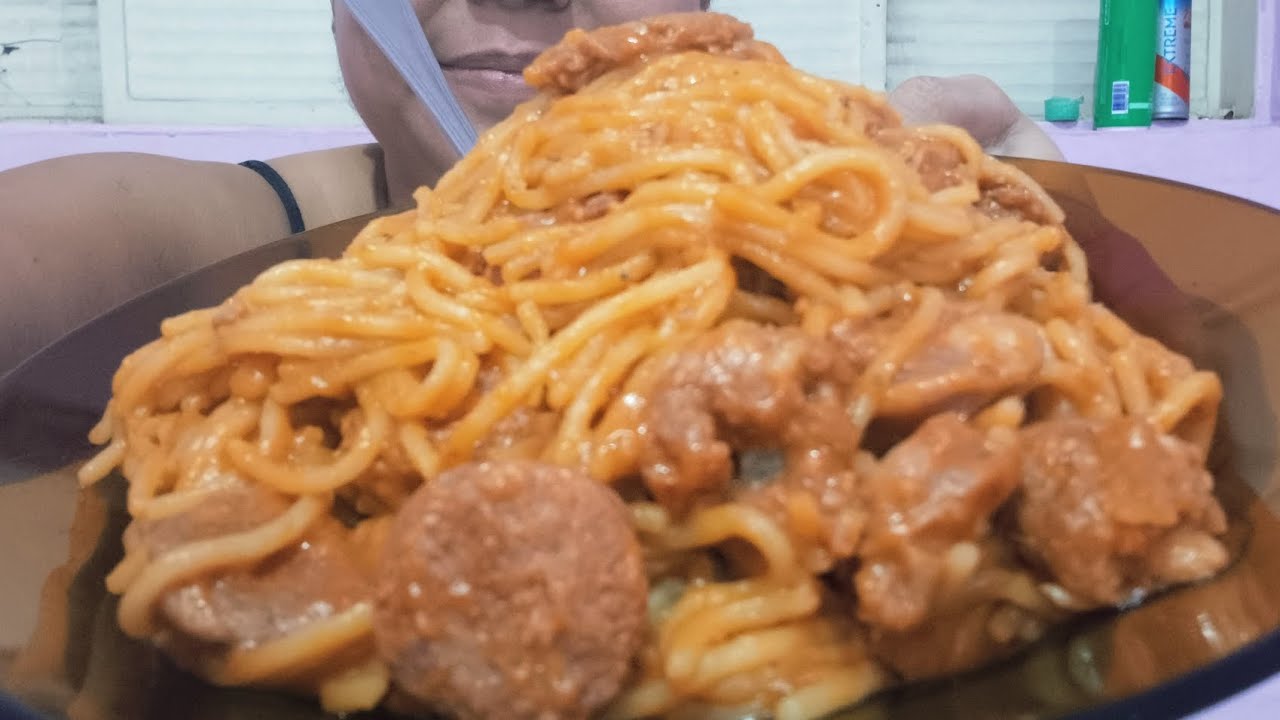 ALMOÇO DE HOJE ESPAGUETE 🍝 COM LINGUIÇA TOSCANA 