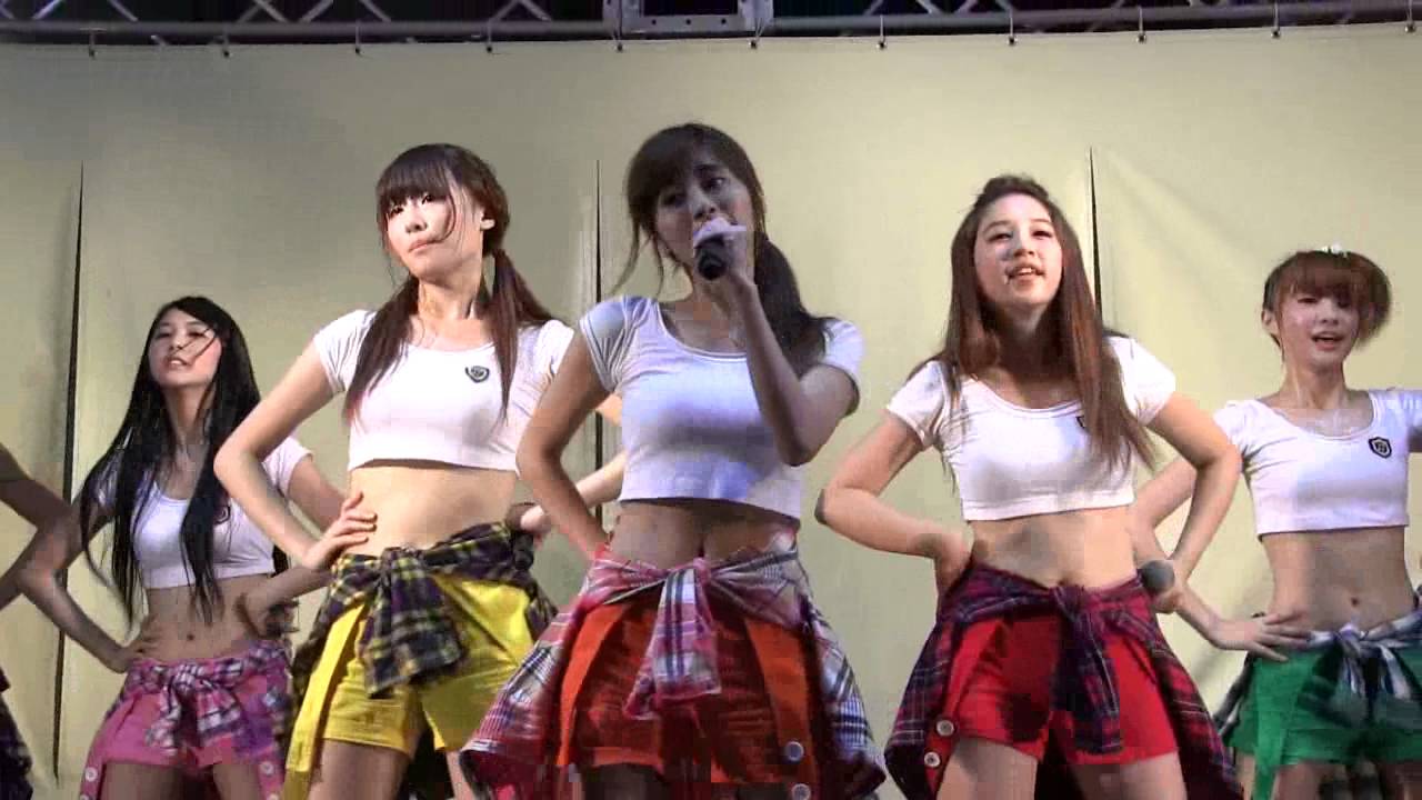 2013/8/9 ウェザーガールズ　東京サンケイビル 夏まつり2013　ミニライブ＆天気予報