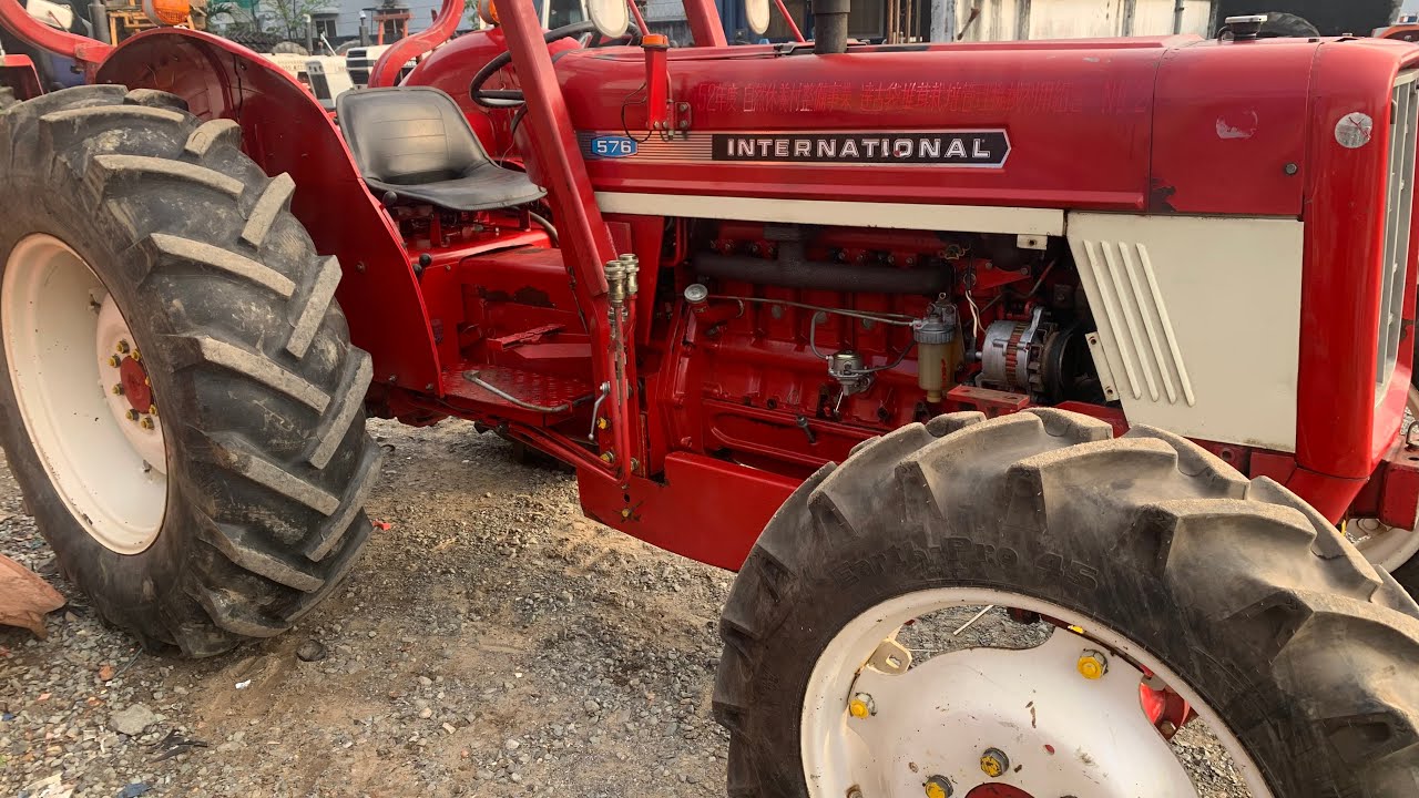 Máy cày international 576 / 2 cầu . Hàng siêu phẩm của những siêu phẩm đẹp Long lanh . LH 0867458433
