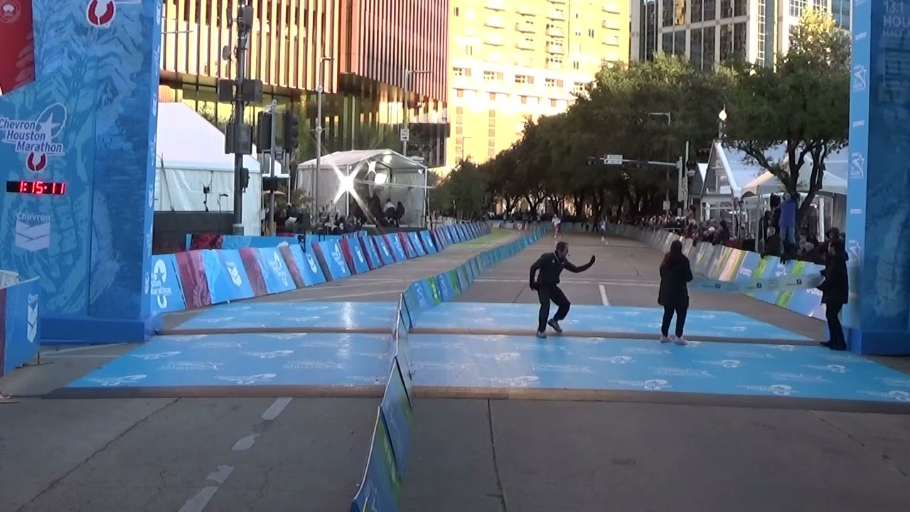 January 19, 2025 Chevron Houston Marathon and Aramco Houston Half Marathon finish video