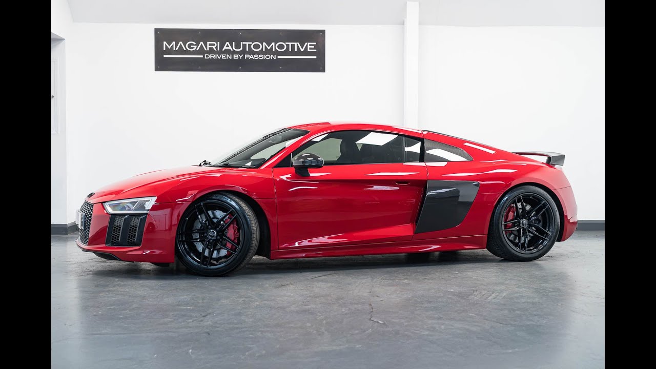 Audi R8 5.2 FSI V10 S Tronic quattro 2dr
