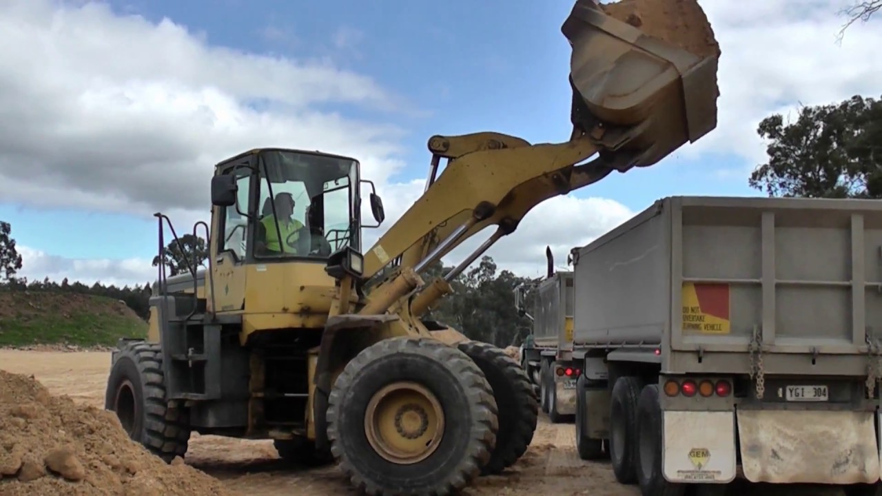 Komatsu WA320 Loader