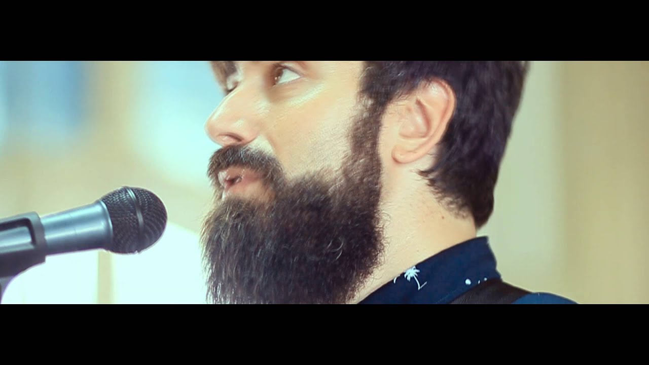 Pistol cu capse - Undeva, cineva (official video)