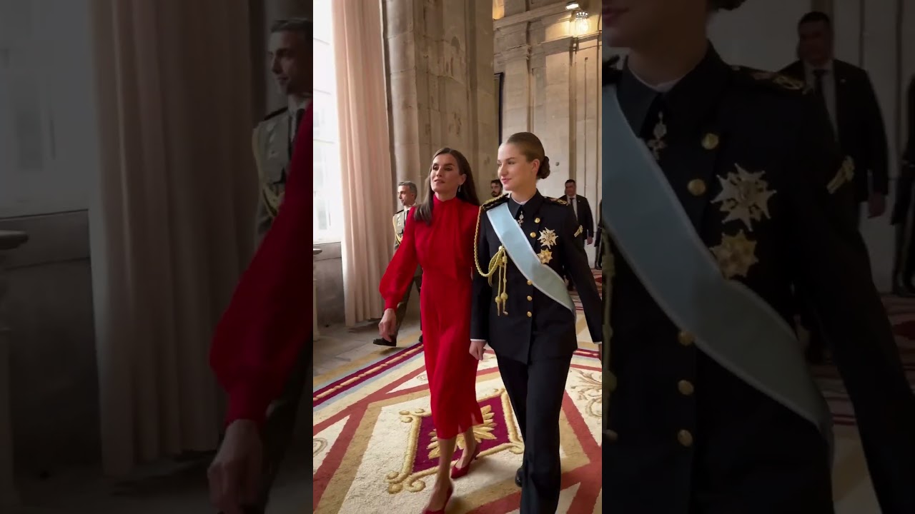 Recepci&oacute;n ofrecida con motivo del D&iacute;a de la Fiesta Nacional en el Palacio Real de Madrid.