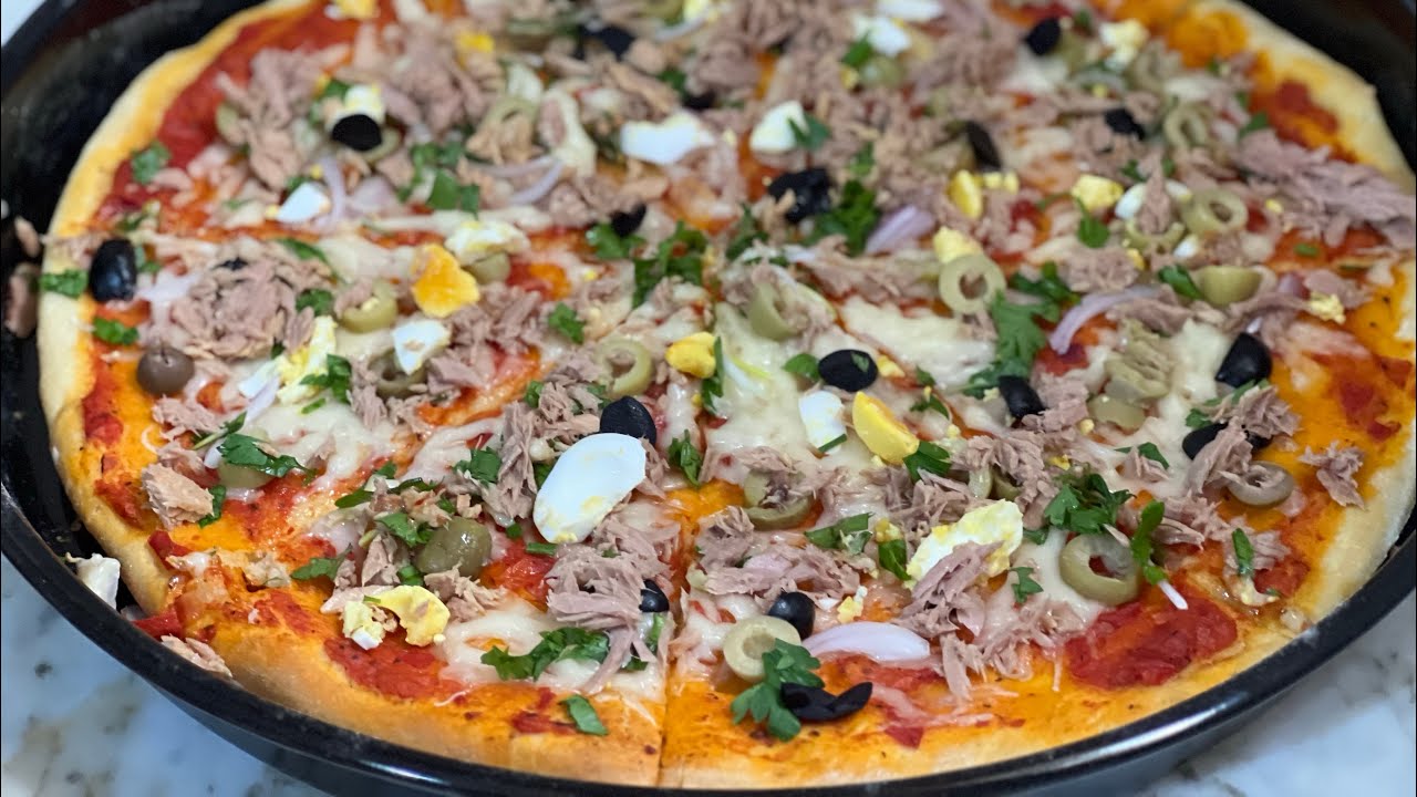 الله يهدي اللي كان السبب 😤 بيتزا عربي بحجم عائلي و بمكونات تونسية 🍕🍕🍕🍕