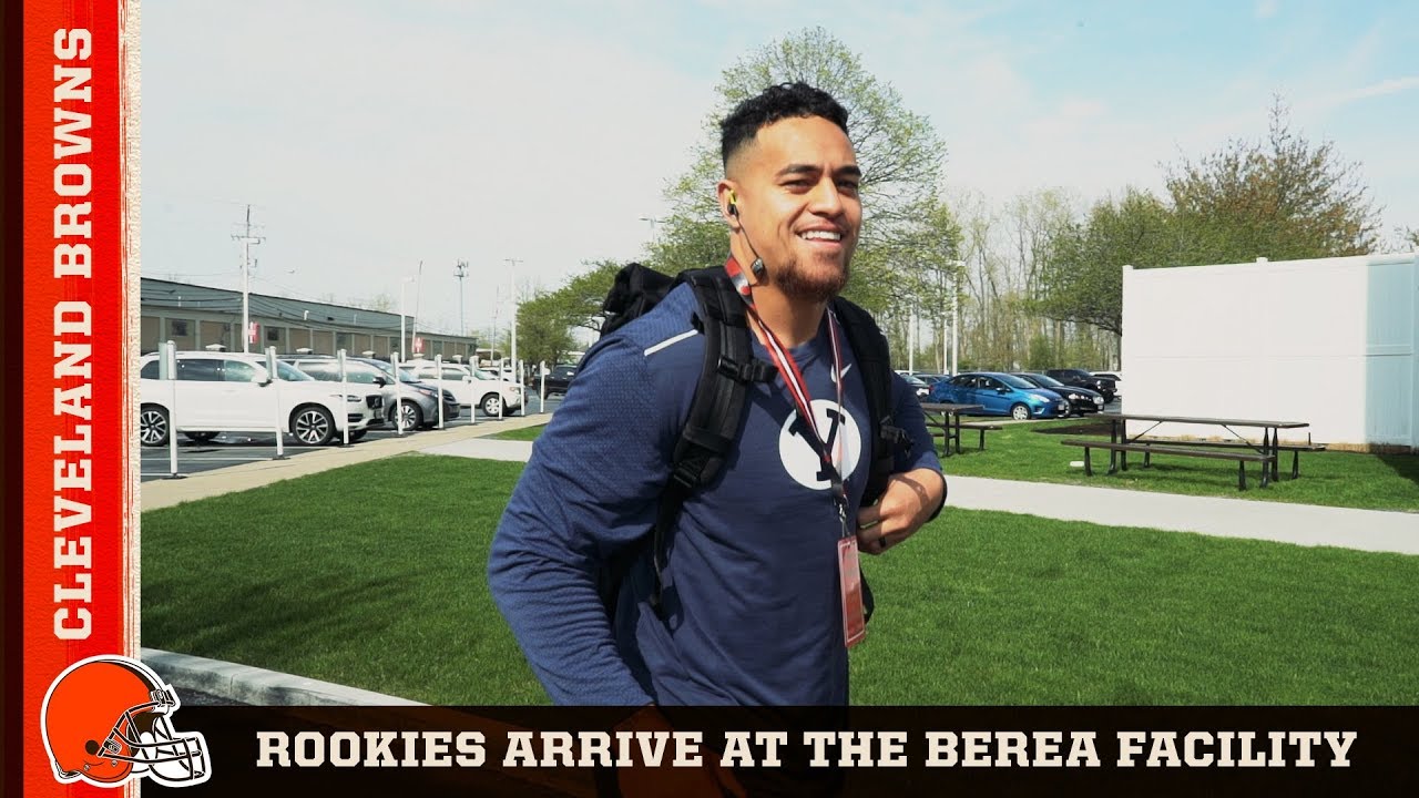 Rookies arrive at the Berea Facility | Cleveland Browns