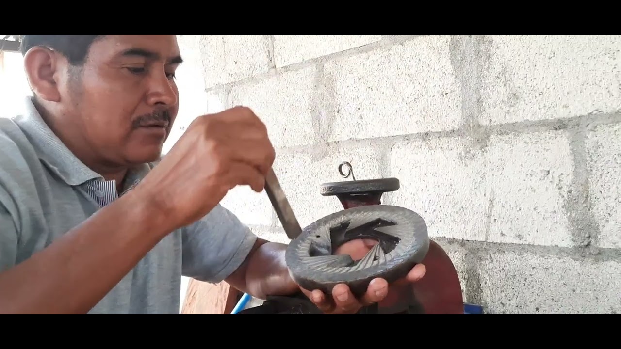 Asi se afilan los discos de molino de mixtamal // vean 😱🇬🇹