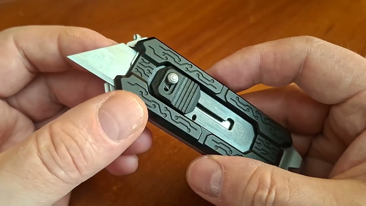 Універсальний ніж-мультитул NexTool Utility Knife E20 - огляд та висновки