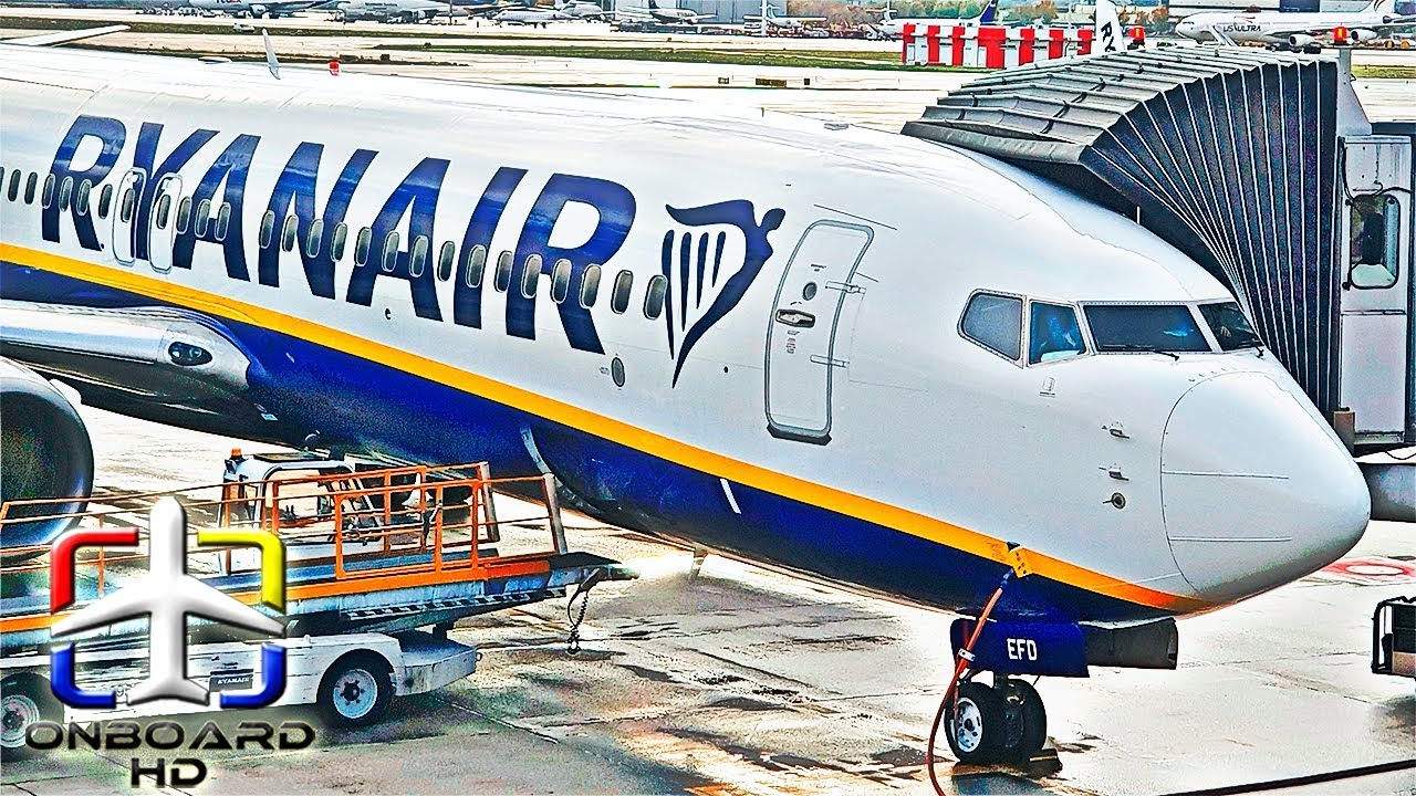 TRIP REPORT | RYANAIR | How is Mallorca in Winter? ツ | Mallorca to Santiago | Boeing 737