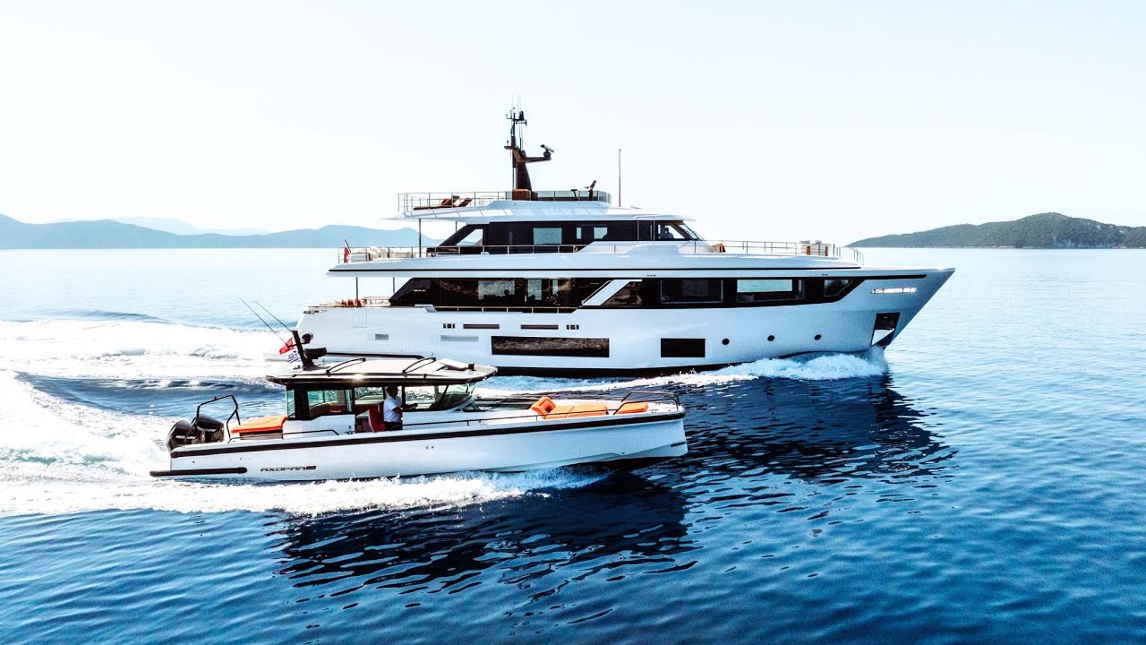 M/Y 