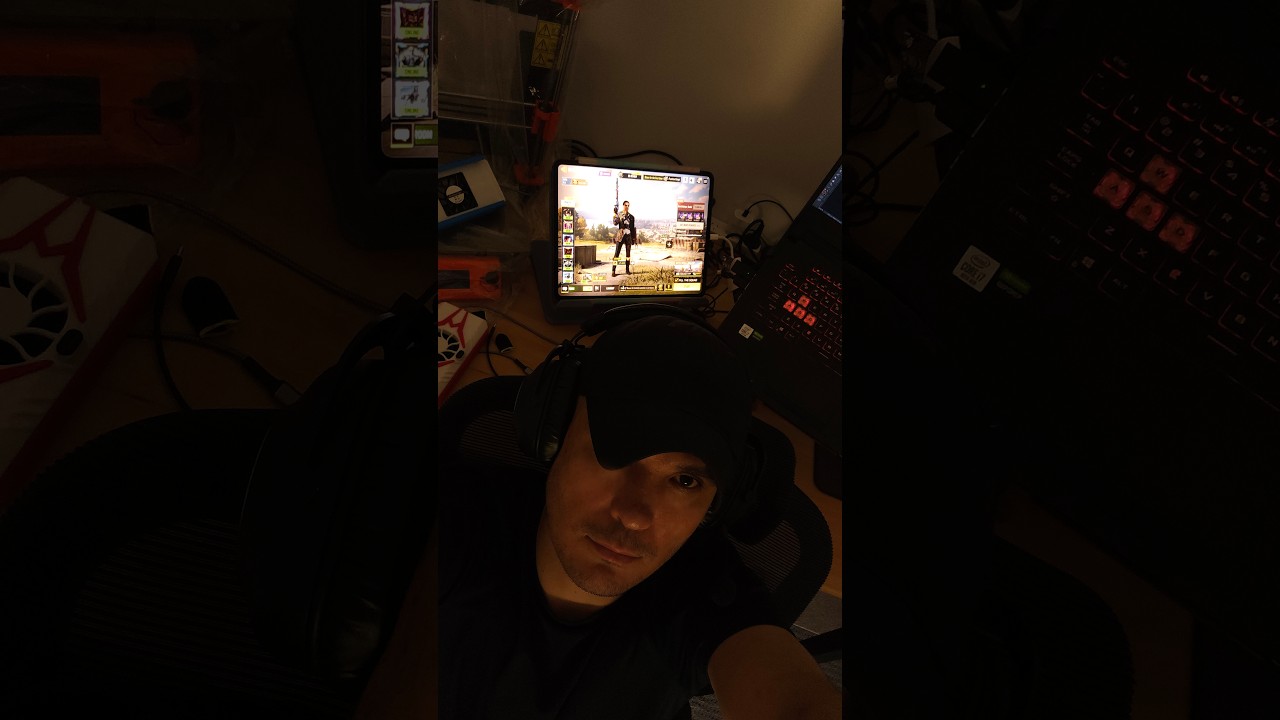 Call of Duty Mobile: 6 Finger gameplay.