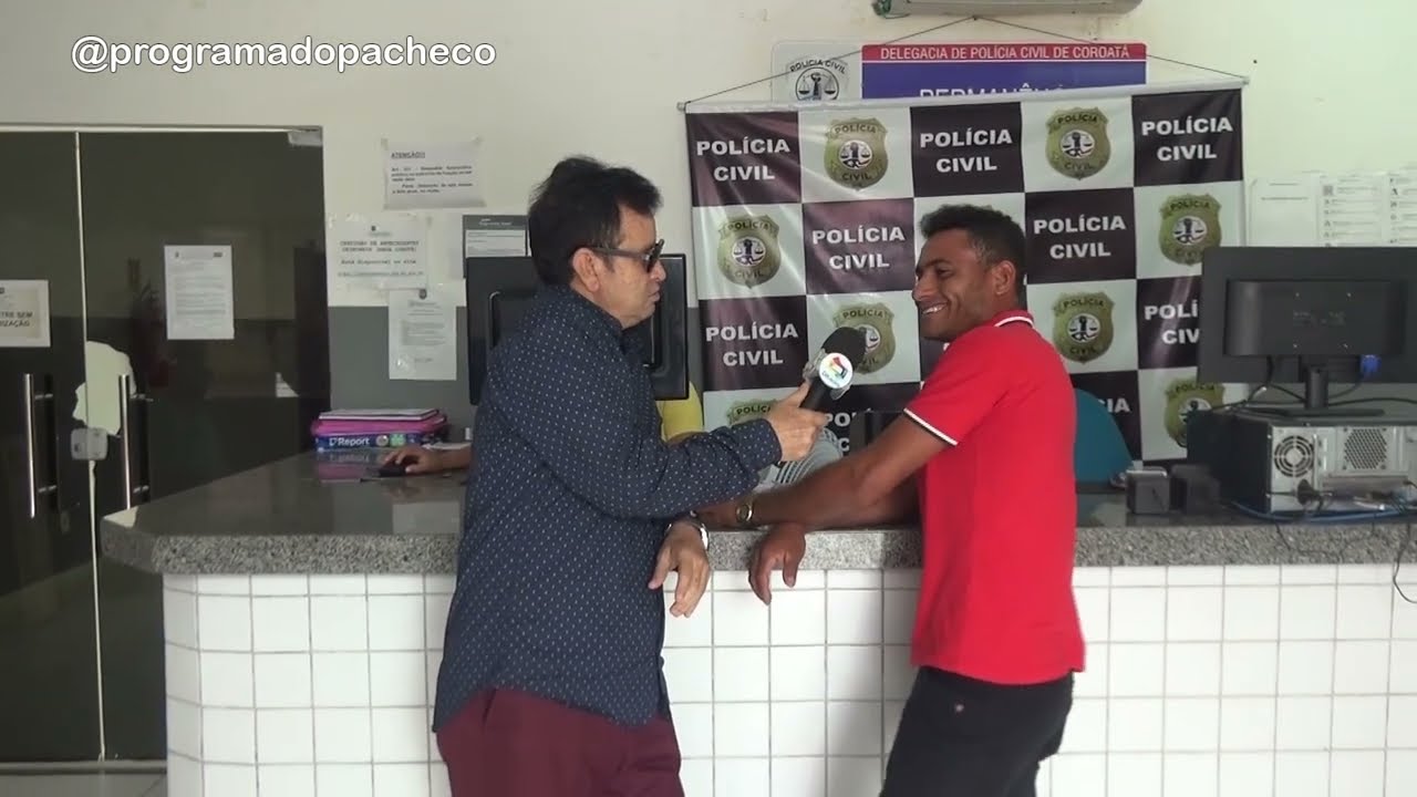 HOMEM DIZ QUE FOI ABANDONADO PELA SUA ESPOSA, ELA DEIXOU DOIS FILHOS PARA ELE CRIAR.