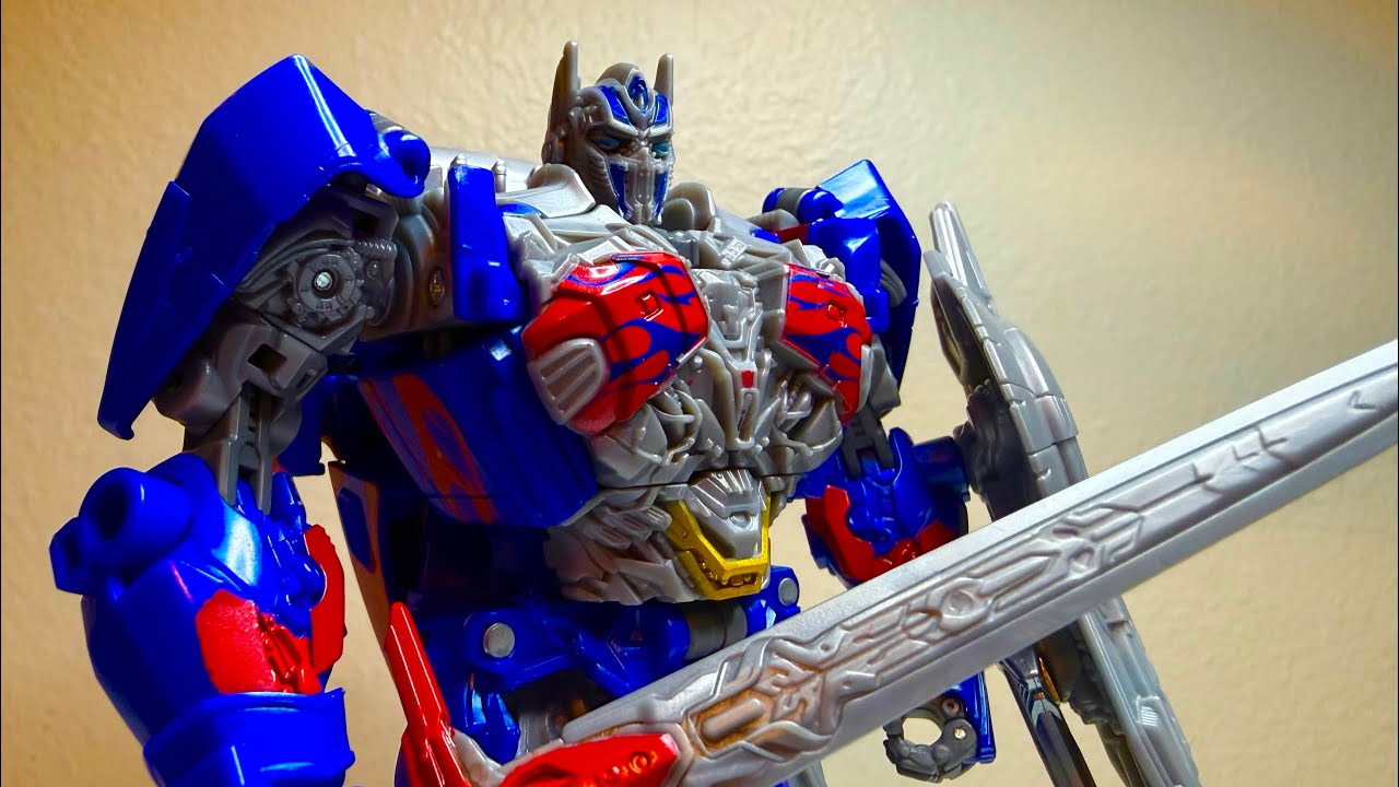 Dang!! Studio series AOE Optimus Prime review
