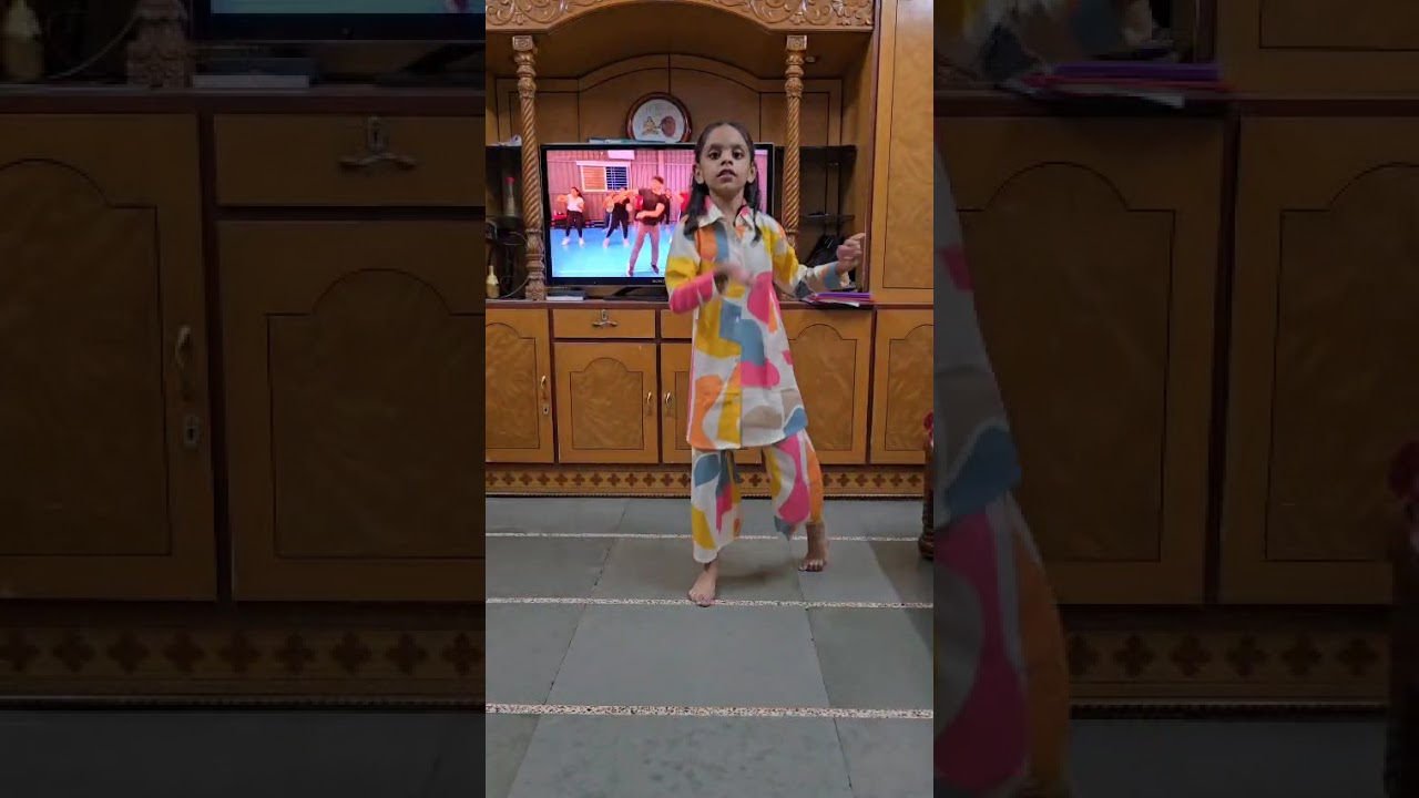 So nicely dancing 