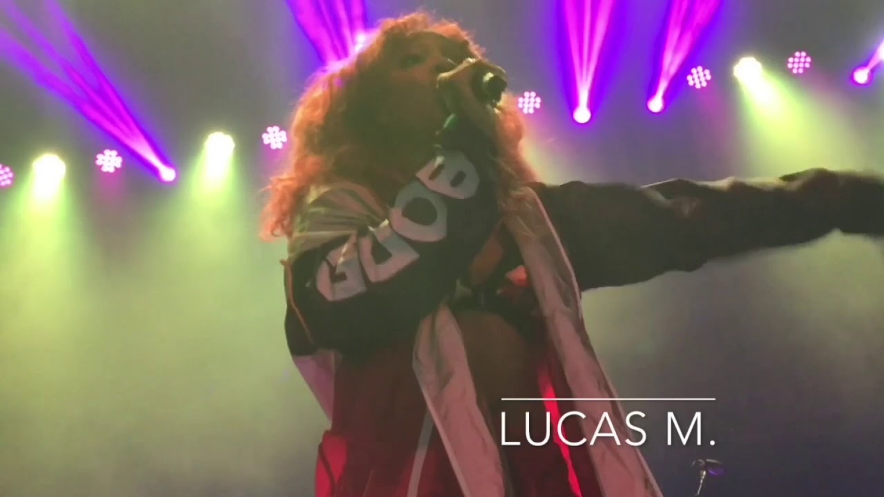 SZA: The CTRL Tour Live In Atlanta