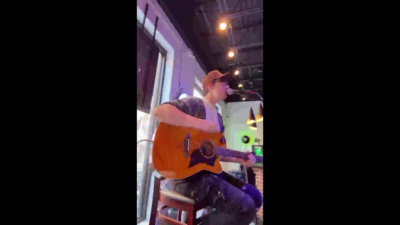 Another Acoustic Gig On Broadway In Nashville