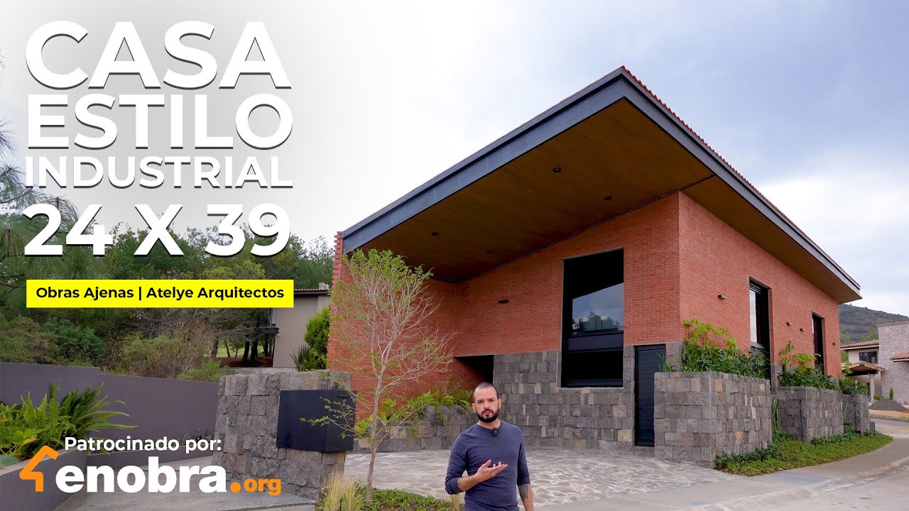 CASA de LADRILLO APARENTE con DIVERTIDA RESBALADILLA y ESCALERA DE CARACOL | Atelye Arquitectos