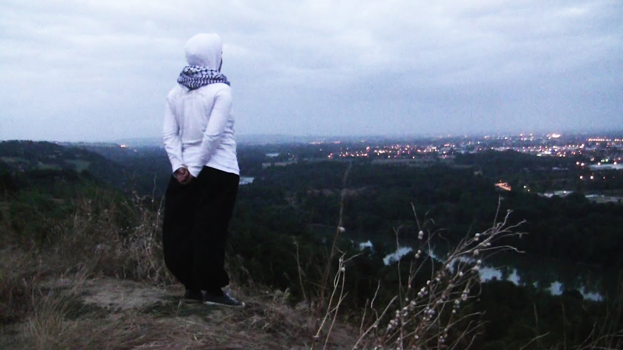 Un équilibre, un mode de vie, un objectif / A balance, a way of life, a purpose [Mokhtar 2013]