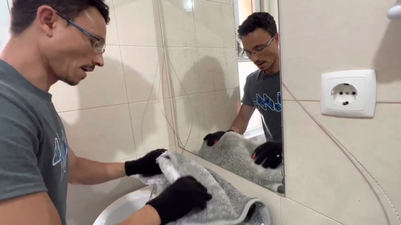 Como tirar espelho colado na parede sem quebrar