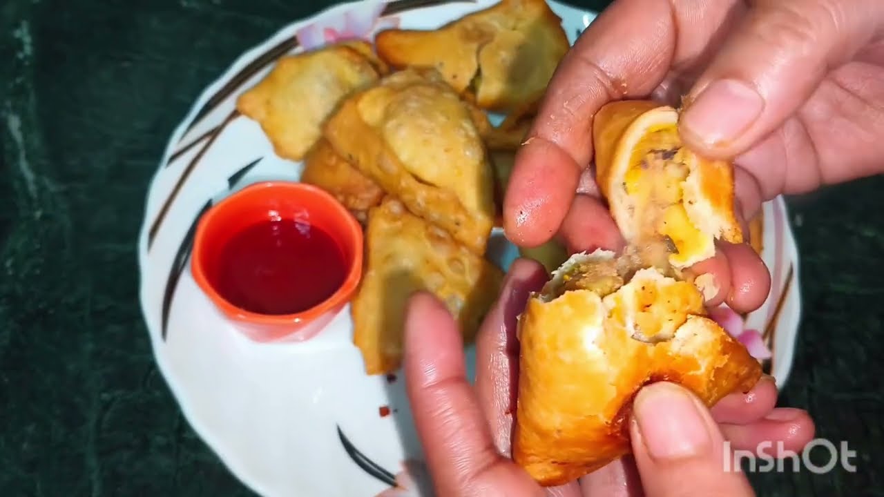 Perfect Crispy Aloo Samosa | Homemade Street Style Snack 