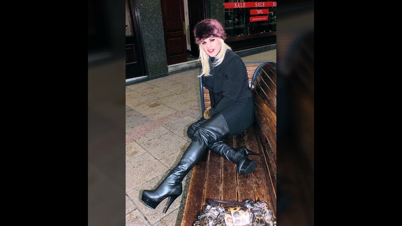 Bussines womens are in latex leather long high heels boots 2027
