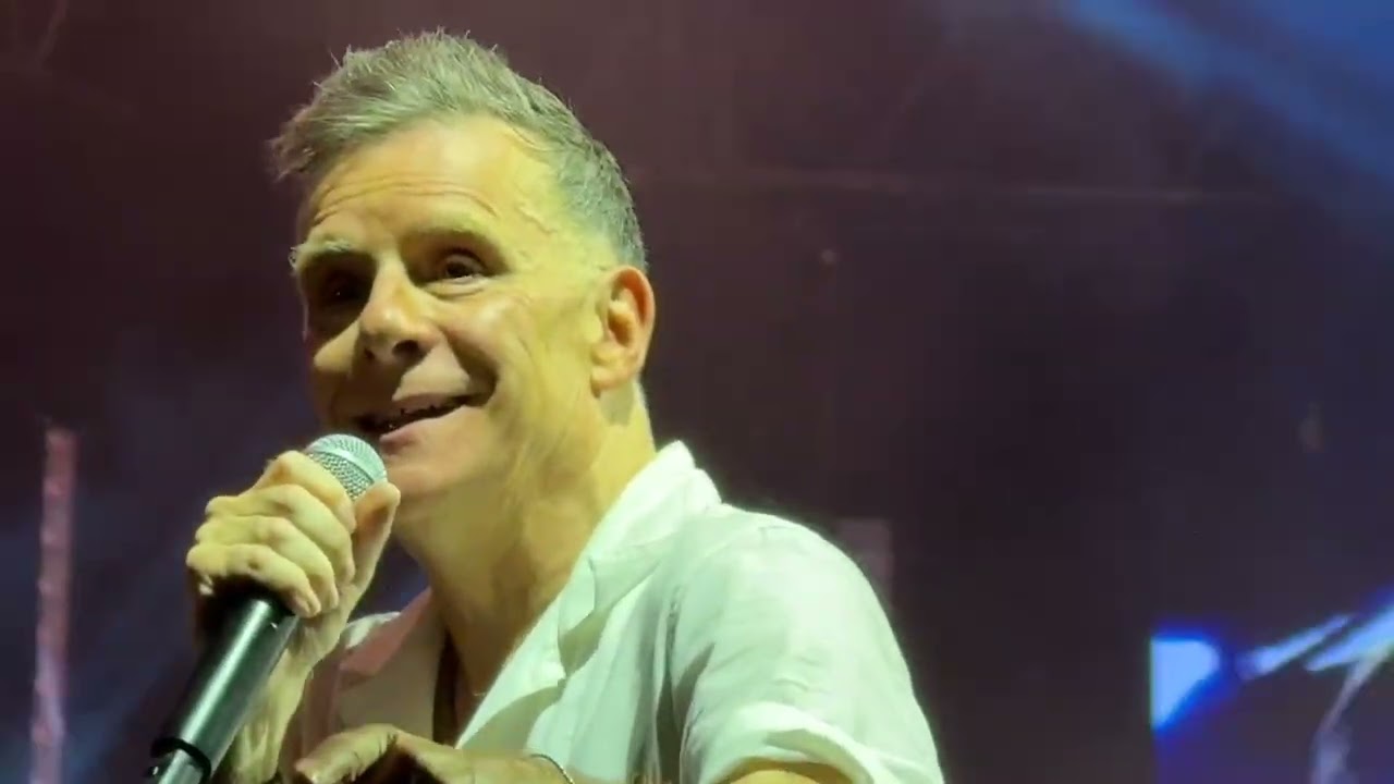Deacon Blue, UK & Ireland tour 08 October 2025. 3 Arena Dublin. 