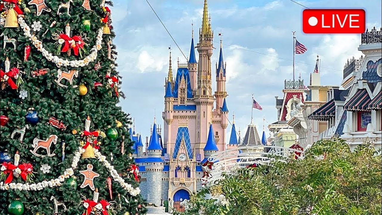 🎄✨ Holiday Magic LIVE from Disney’s Magic Kingdom FAMILY TIME! 12/13/25 ✨🎬