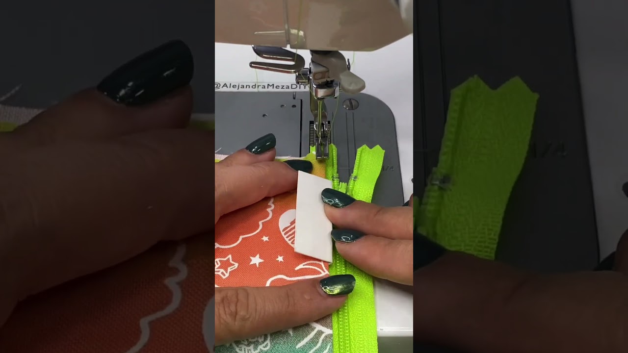 Zipper Hack #sewing #sew #diysewing #diy #sewcreative #sewingpatterns #seweasy #sewingideas