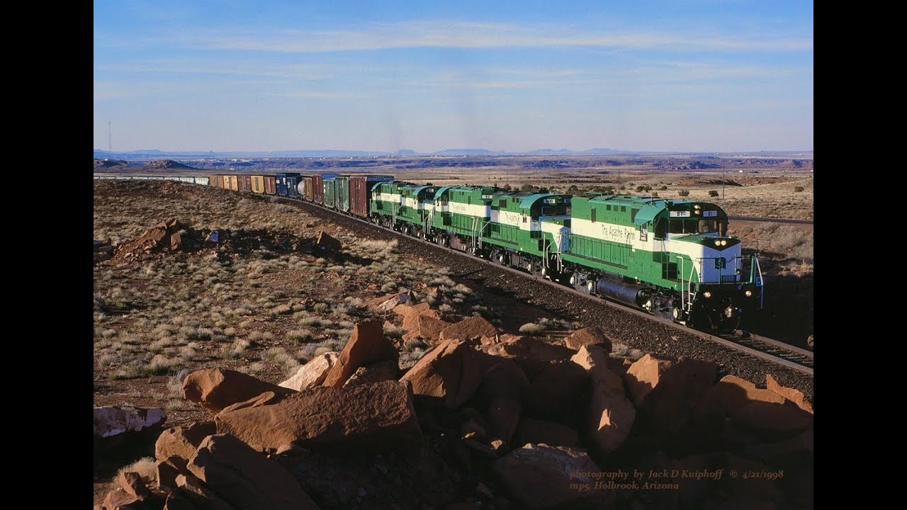 Apache ALCO's are in notch 8 pulling the hill out of Holbrook...4-21-1998