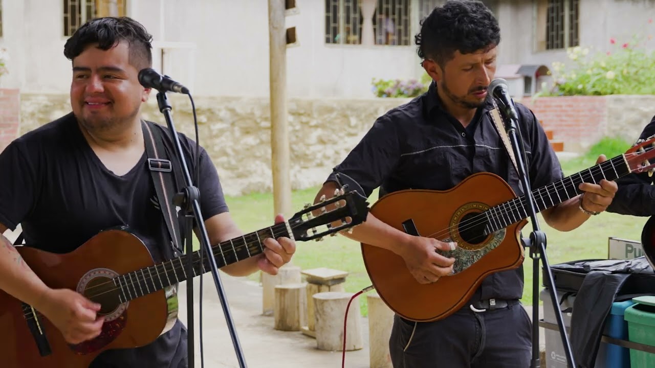 Bella Carmencita - Cuarteto Sarmiento (Melquisedec Urbina Alegres del Guavio)