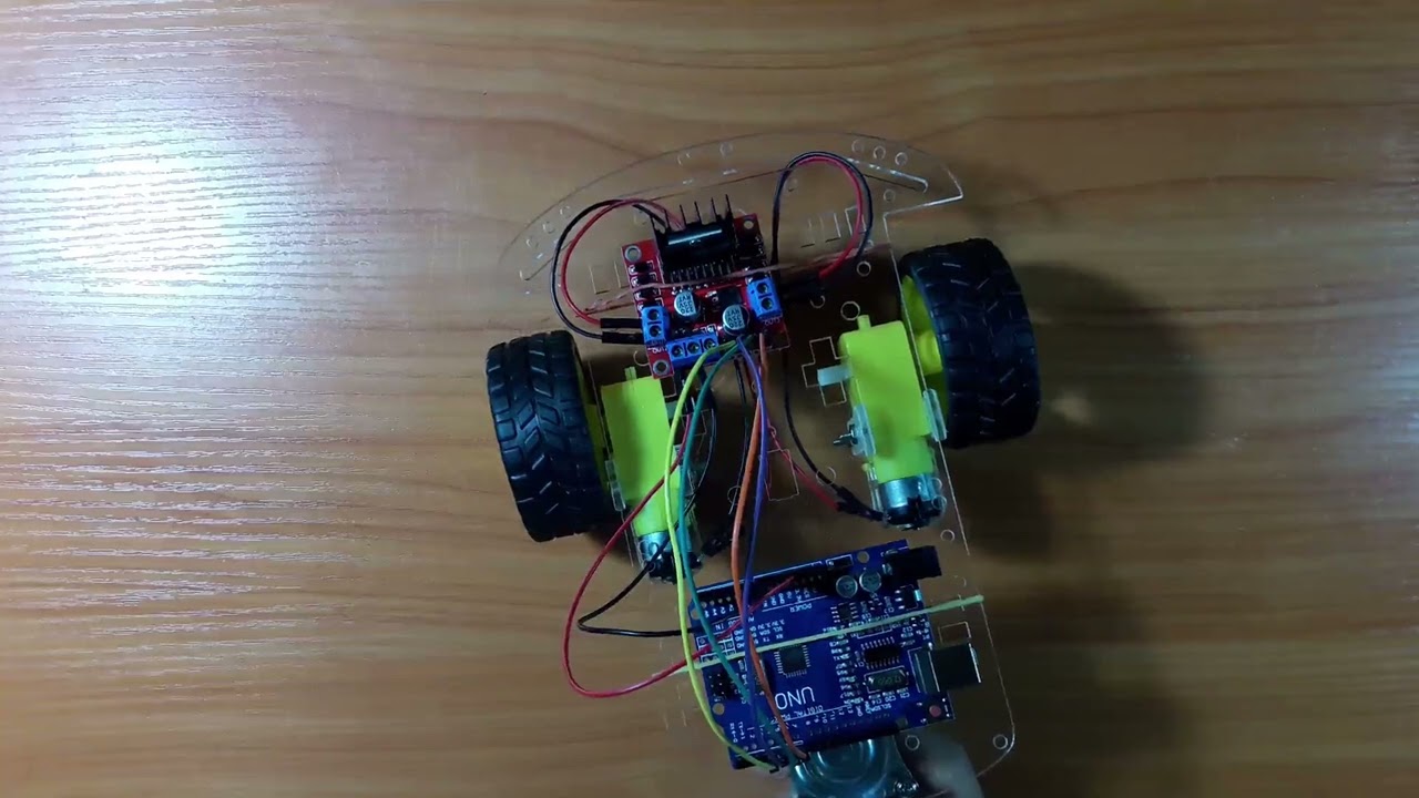 9.1 Task: Moving left and right - Arduino RC Car controlled by Android device course
