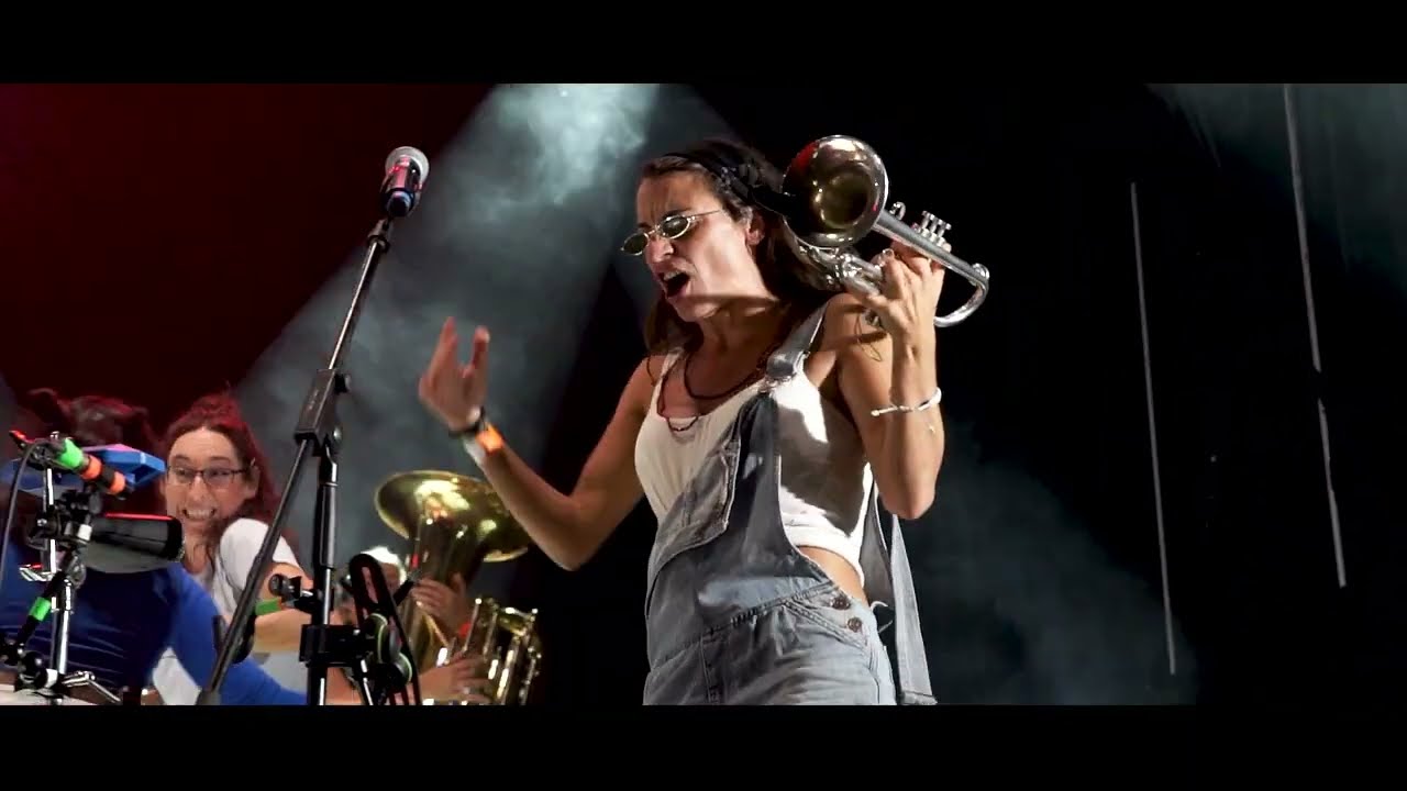 Limón Paradise - Qué Dolor (Directo) Maruja Limón & Balkan Paradise Orchestra