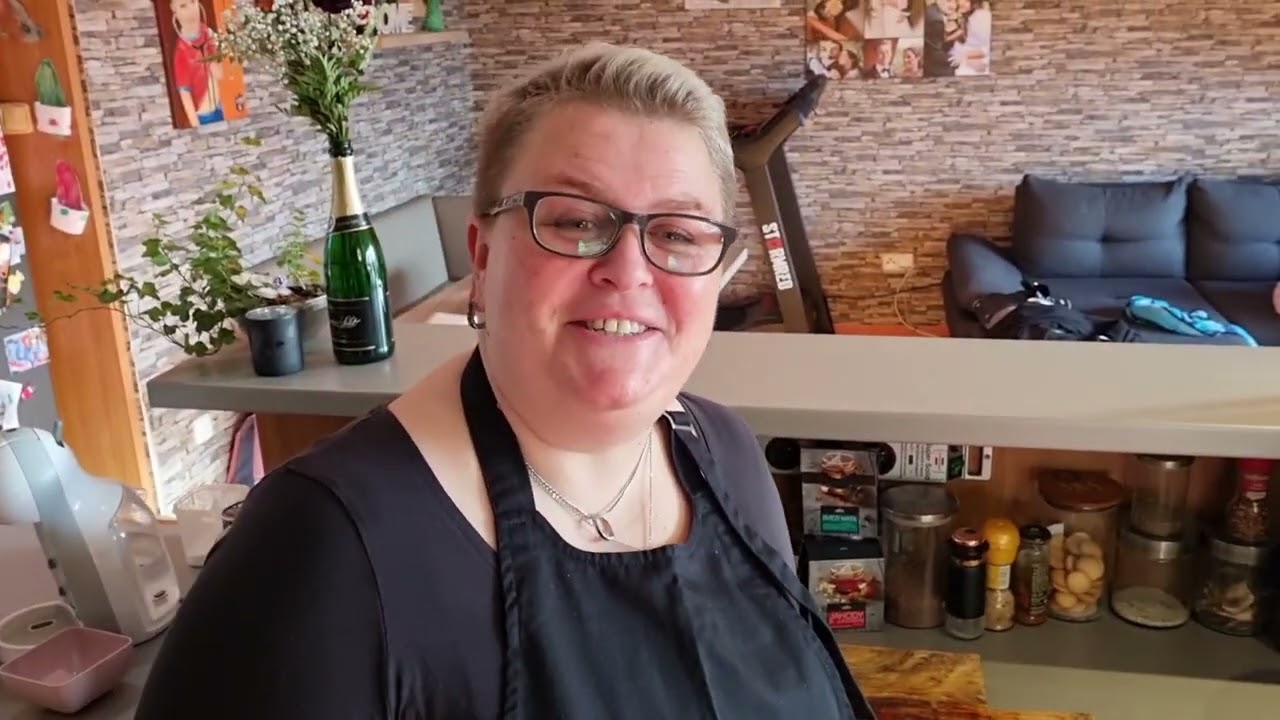 Thermomix pomalé vaření. Svíčková na smetaně s hovězím masem.