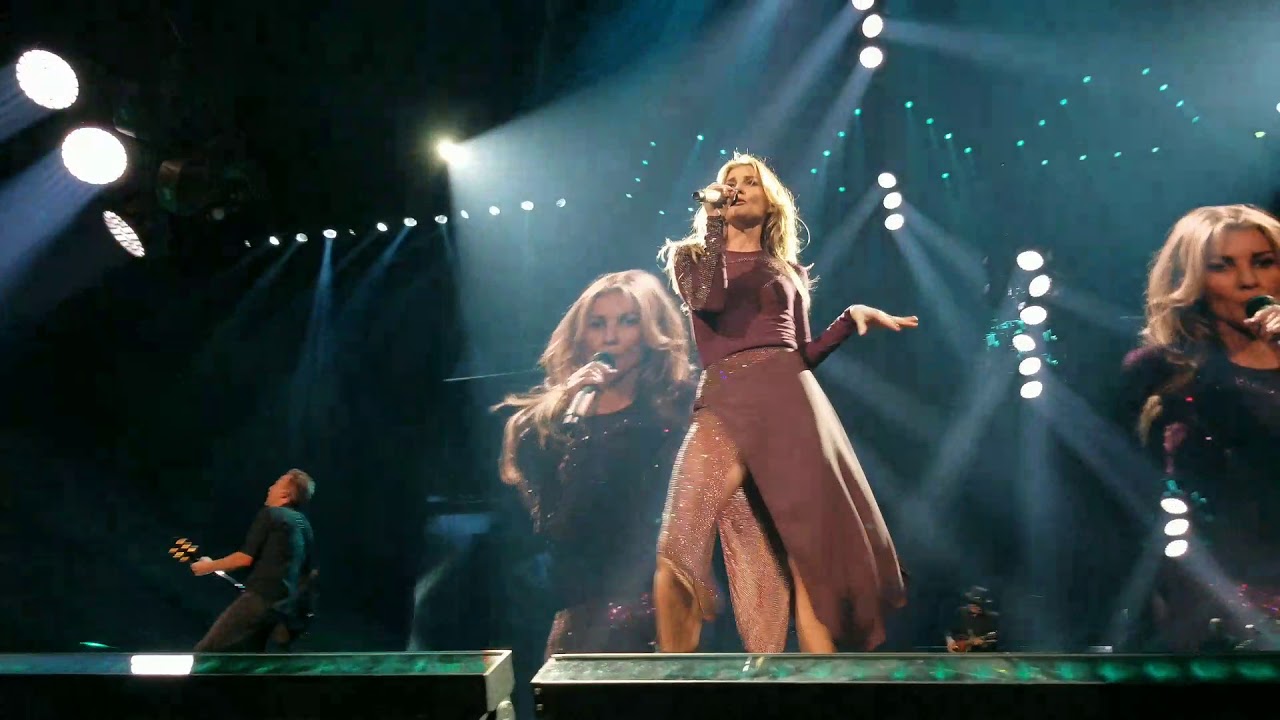 This Kiss - Faith Hill - Orlando Soul2Soul 10-21-2017
