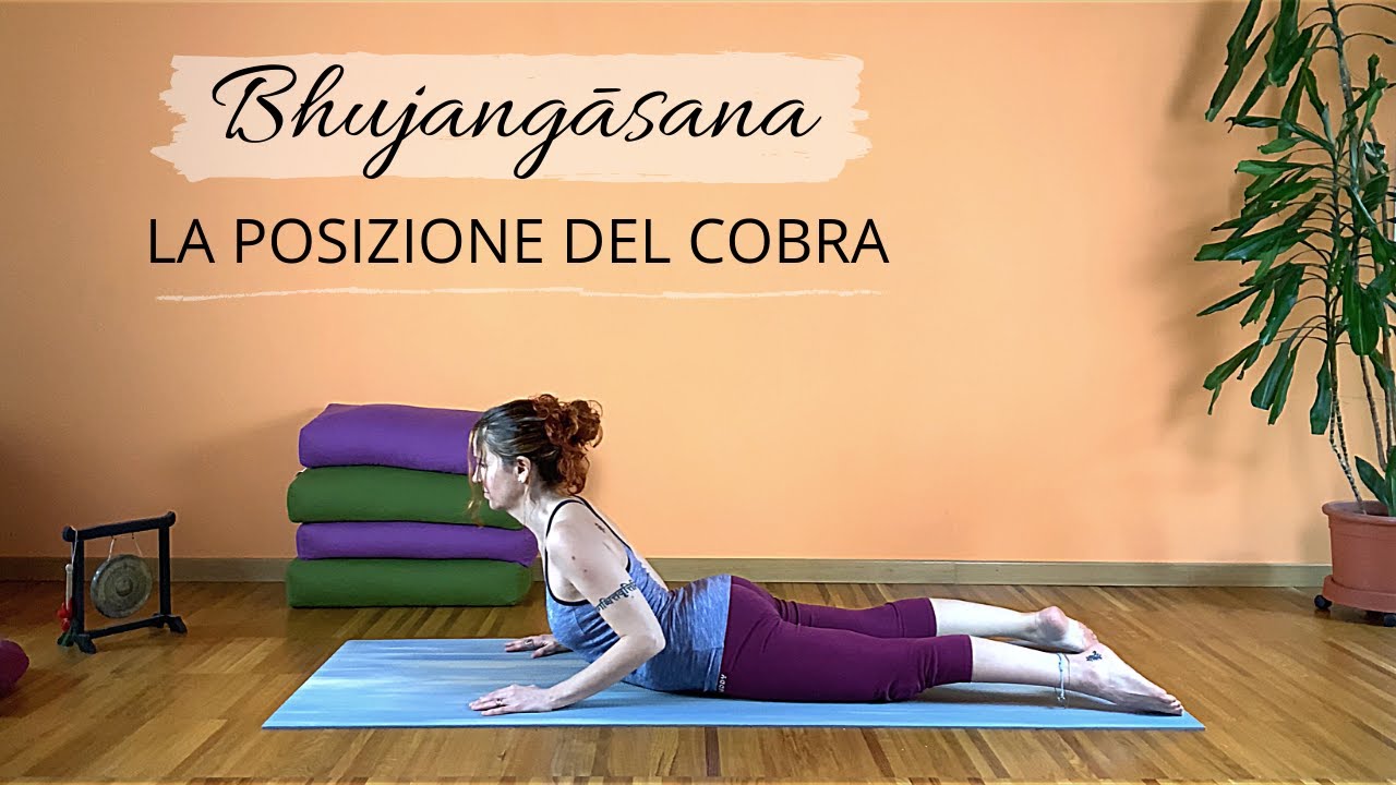 Rinforza la tua schiena con Bhujangāsana: Yoga Tutorial sulla posizione del Cobra