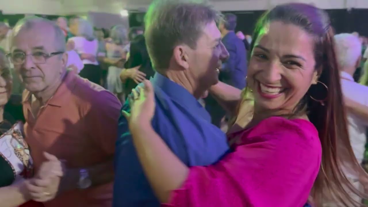 Valdir Pasa - Deixe dele ao vivo em Cuiabá